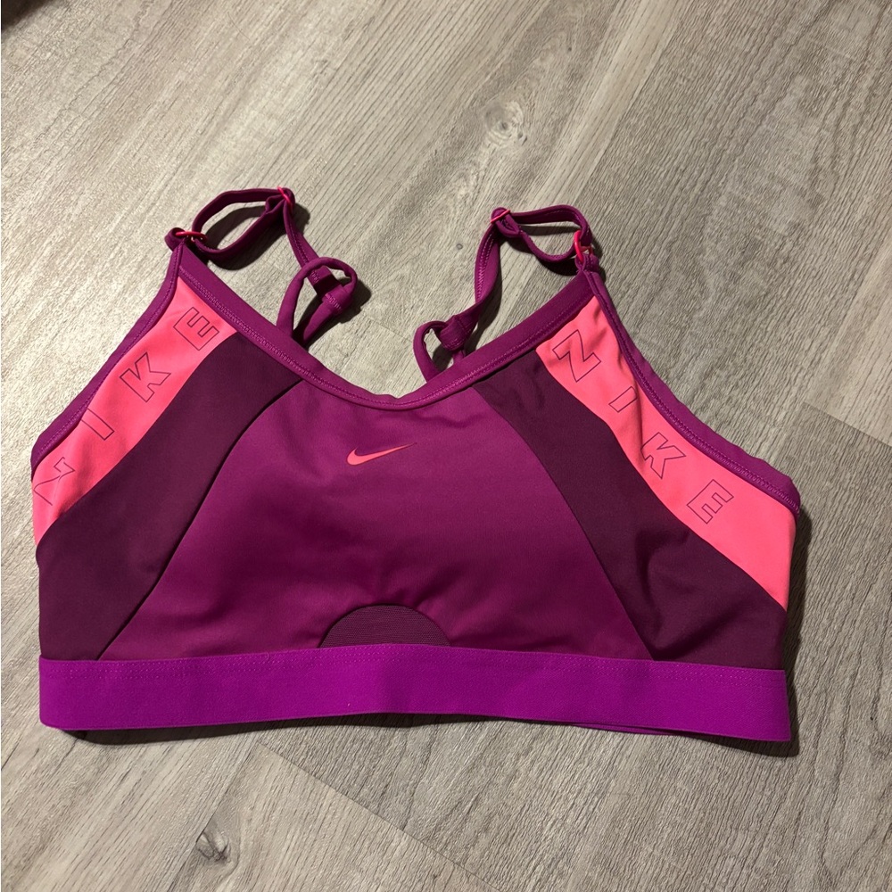 Nike Women's Magenta and Pink Sports Bra